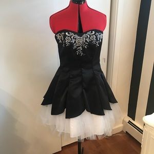 NWOT Prom Dress Short Black and White Rhinestones